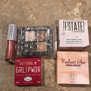 Makeup bundle